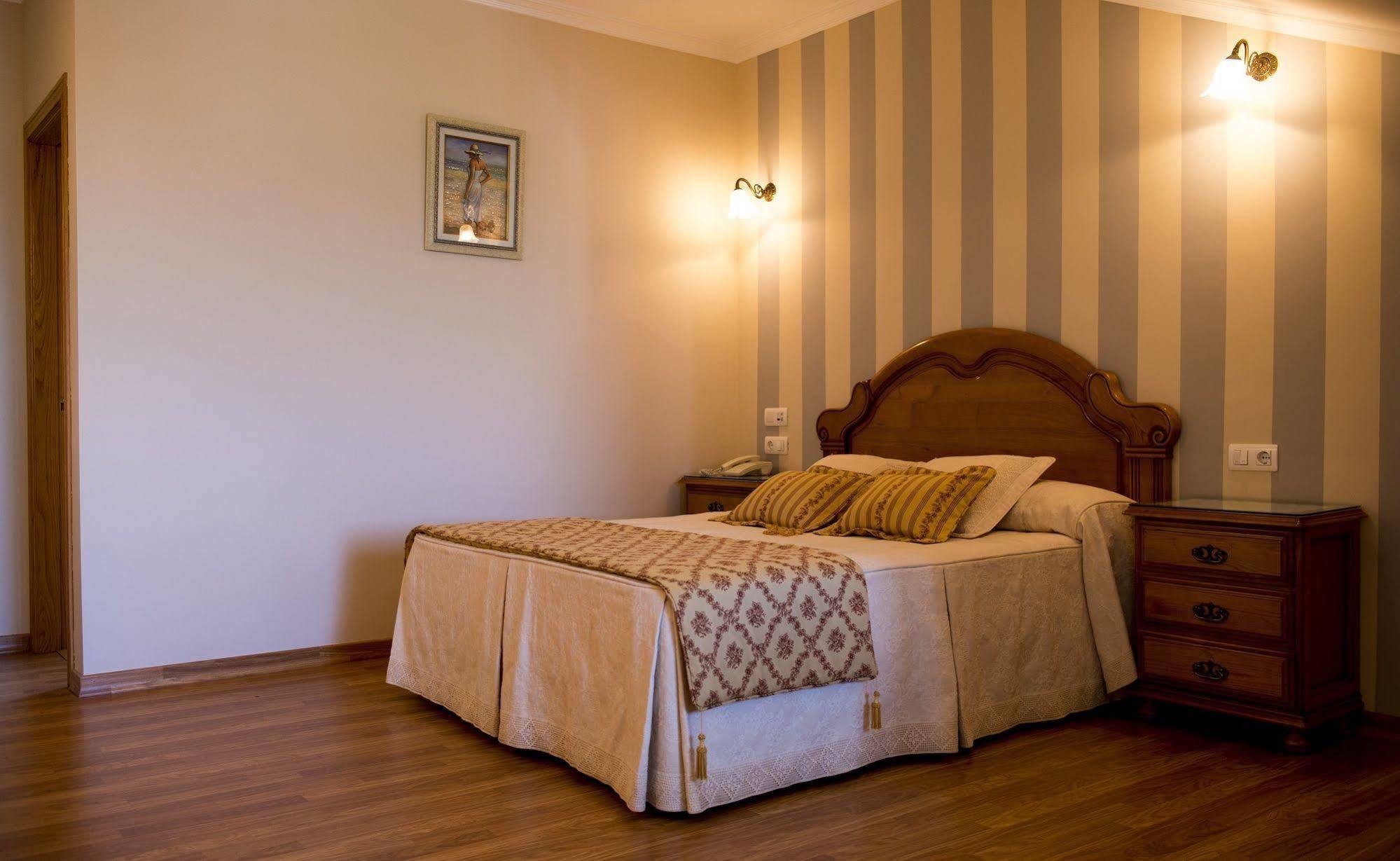 Alda Alpina Hotel Villanueva De Arosa Luaran gambar